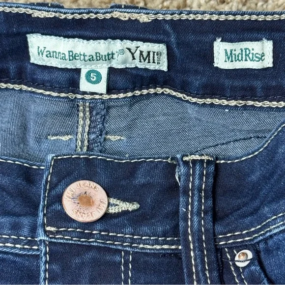 YMI Wanna Betta Butt Midrise Jeans - Picture 3 of 5